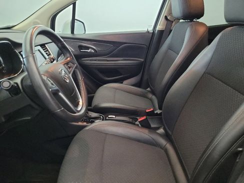 Used 2022 Buick Encore Preferred w/ Safety Package image 17