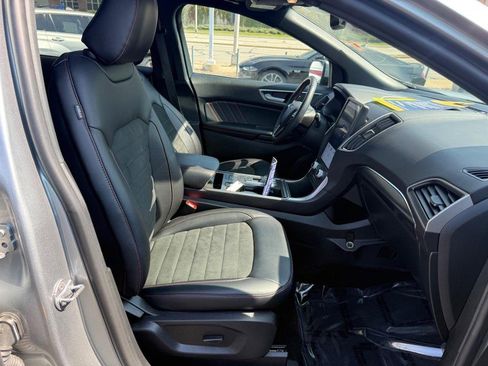 Certified 2024 Ford Edge ST-Line image 10