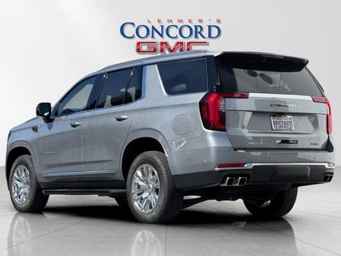 Used 2025 GMC Yukon Denali AWD/4WD image 6