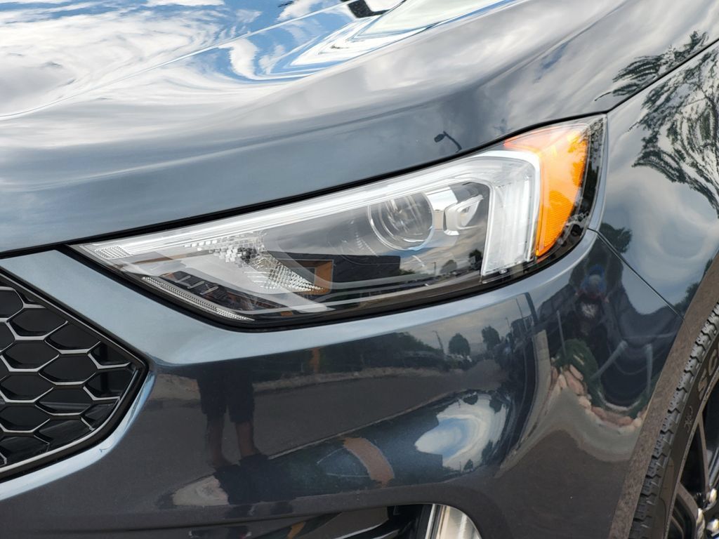 Used 2024 Ford Edge ST-Line w/ Class II Trailer Tow Package AWD/4WD image 7