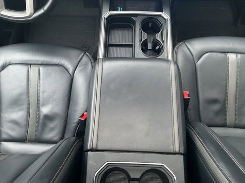 Used 2022 Ford F250 Platinum w/ FX4 Off-Road Package image 19