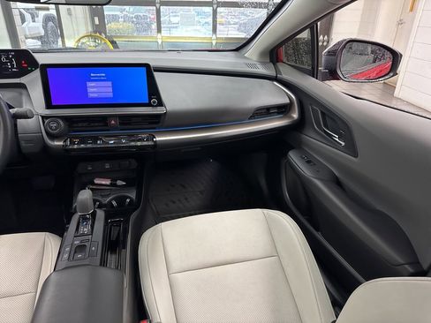 Certified 2024 Toyota Prius XLE image 45
