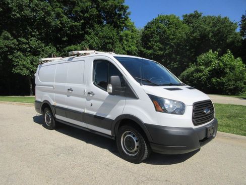 Used 2015 Ford Transit 150 130 Low Roof RWD image 21
