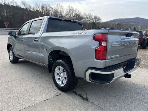 Used 2025 Chevrolet Silverado 1500 LT image 6