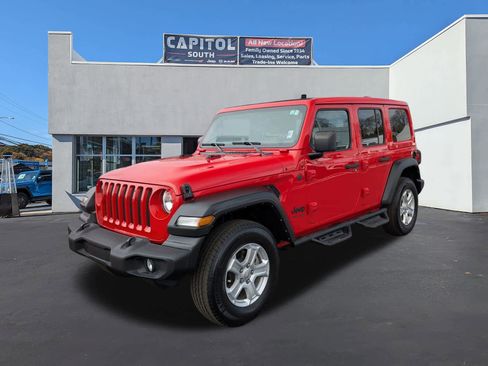Certified 2022 Jeep Wrangler Unlimited Sport w/ Sun And Sound Package AWD/4WD image 6