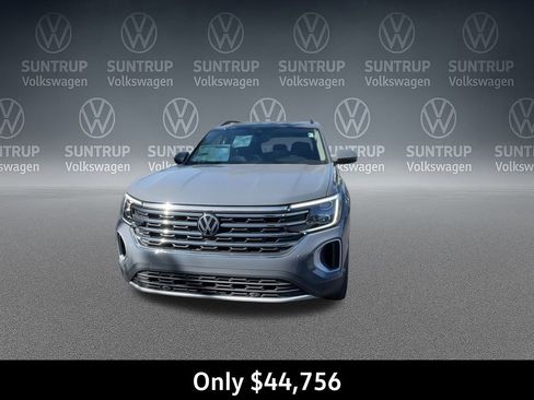 New 2026 Volkswagen Atlas SE image 5