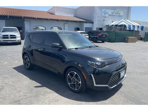 Used 2023 Kia Soul EX FWD image 8