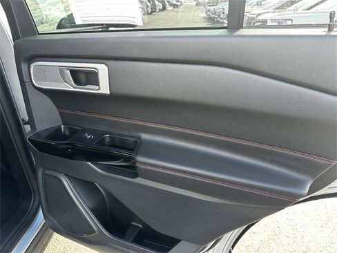 Certified 2023 Ford Explorer ST-Line w/ Class IV Trailer Tow Package image 41