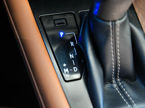 Used 2022 Lexus RX 350L FWD w/ Premium Package image 27