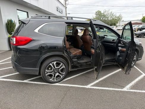 Used 2023 Subaru Ascent Touring AWD/4WD image 10