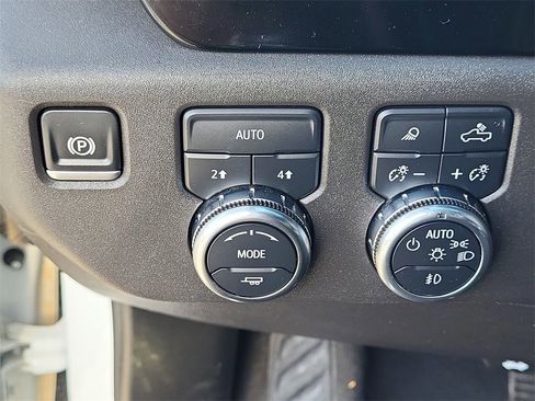 Certified 2024 GMC Sierra 1500 SLT image 27