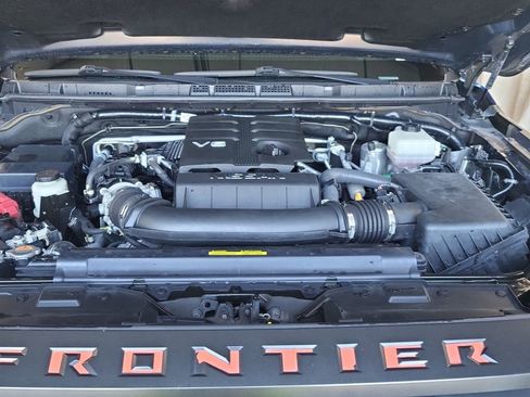 Used 2022 Nissan Frontier PRO-4X w/ Pro-4X Premium Package image 8