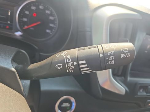 Used 2024 GMC Terrain SLE AWD/4WD image 37