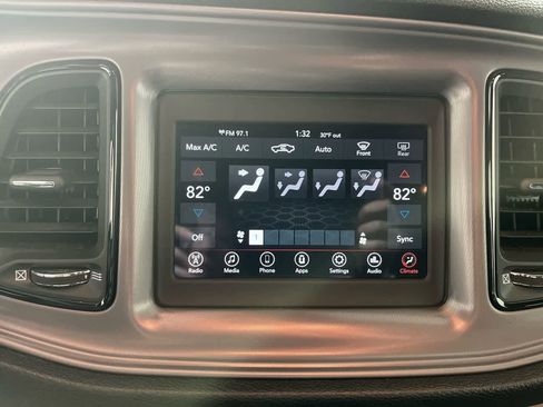 Used 2023 Dodge Challenger R/T image 18