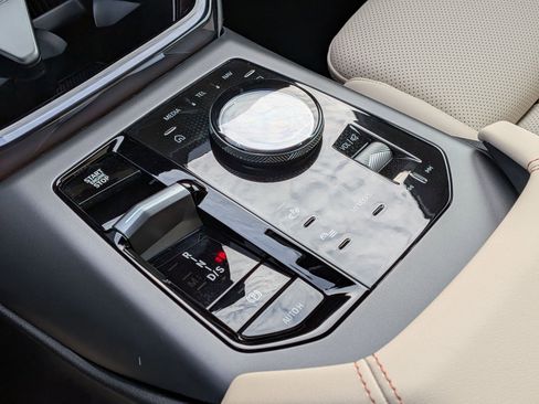 New 2026 BMW X3 xDrive30 w/ Convenience Package image 24