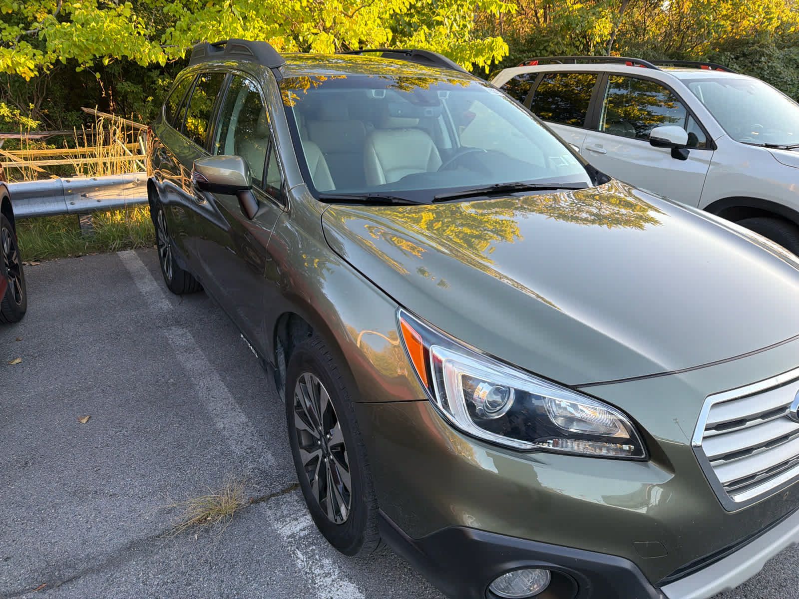 Used 2017 Subaru Outback 3.6R Limited AWD/4WD image 17