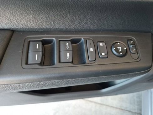 Certified 2024 Honda CR-V EX image 17