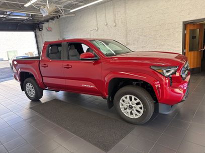 New 2025 Toyota Tacoma SR5