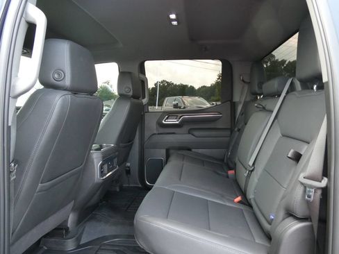 Used 2025 GMC Sierra 1500 SLT w/ SLT Convenience Package AWD/4WD image 20