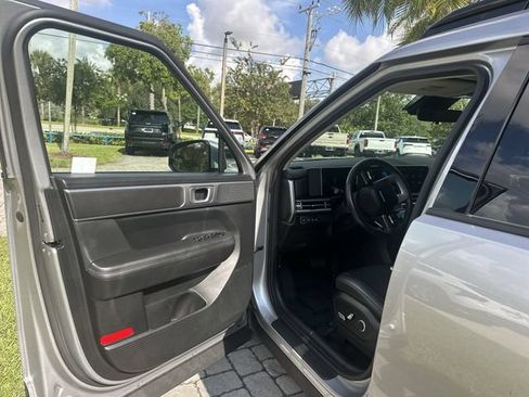 Used 2025 Hyundai Santa Fe SEL FWD image 22