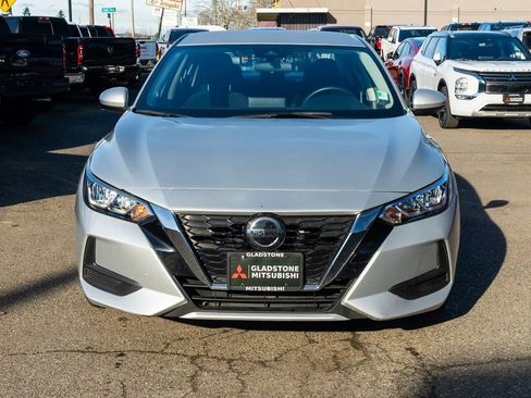 Used 2023 Nissan Sentra SV image 2
