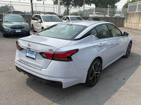 Used 2023 Nissan Altima 2.5 SR FWD image 8