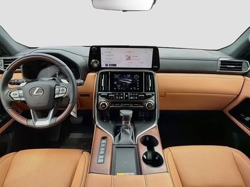 New 2026 Lexus LX 600 4WD w/ Luxury Package image 17