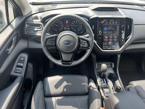 Used 2025 Subaru Ascent Bronze Edition image 23