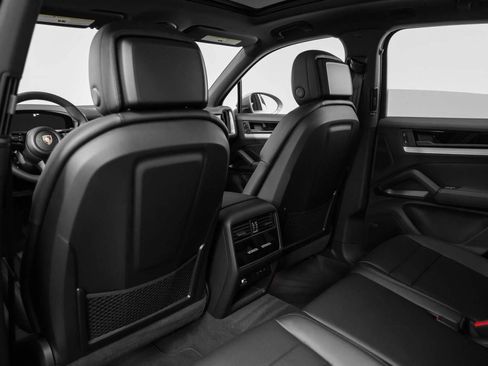 New 2025 Porsche Cayenne E-Hybrid image 68