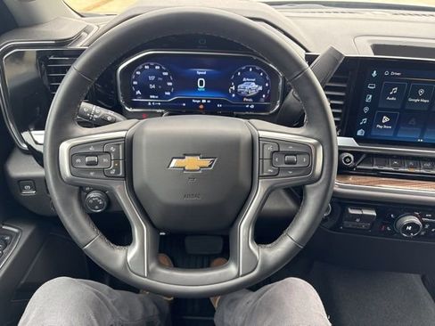 Used 2025 Chevrolet Silverado 1500 LT image 29