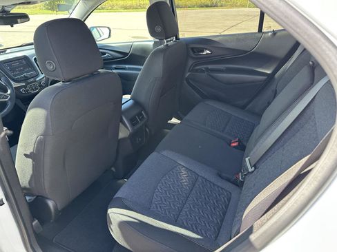 Used 2023 Chevrolet Equinox LT image 17