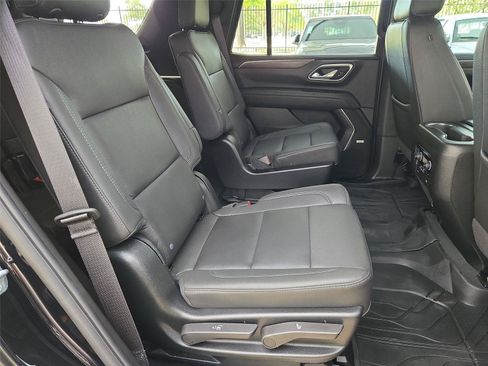 Used 2024 Chevrolet Tahoe Z71 w/ Luxury Package AWD/4WD image 29
