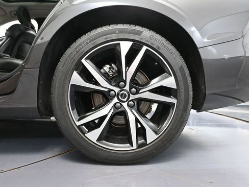 Used 2024 Volvo S60 B5 Core FWD image 11