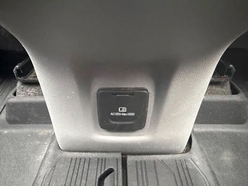 Used 2019 GMC Terrain SLT w/ Preferred Package image 34