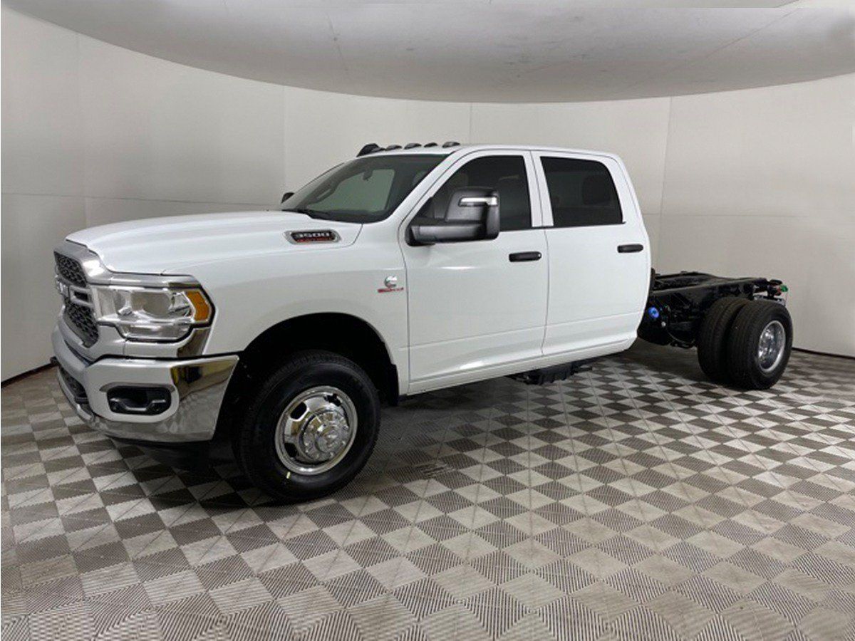 Used 2024 RAM 3500 Tradesman w/ Max Tow Package RWD image 1