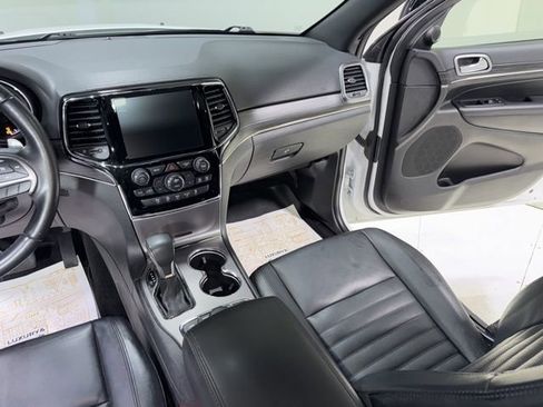 Used 2021 Jeep Grand Cherokee Limited X image 24