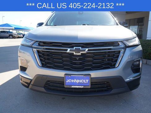 Used 2023 Chevrolet Traverse Premier w/ Redline Edition FWD image 3