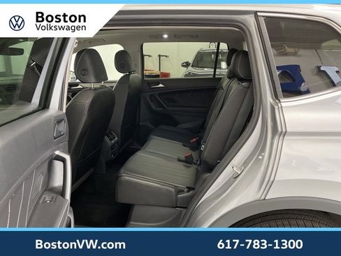 Certified 2023 Volkswagen Tiguan SE image 10