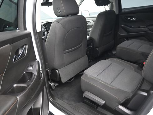 Used 2020 Chevrolet Traverse LT FWD image 26