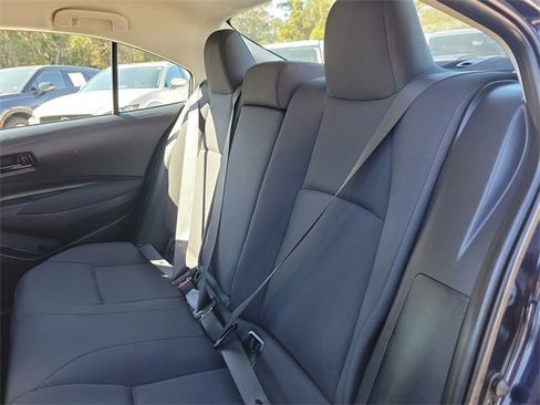 Used 2023 Toyota Corolla LE image 11