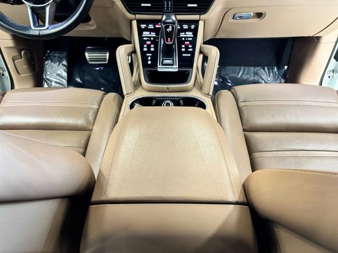 Used 2019 Porsche Cayenne S AWD/4WD image 26