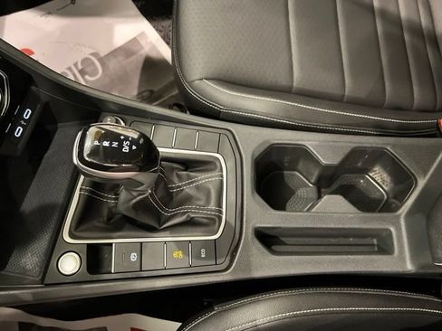 Used 2024 Volkswagen Jetta SE FWD image 30