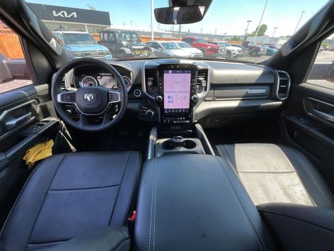 Used 2025 RAM 1500 Big Horn AWD/4WD image 7