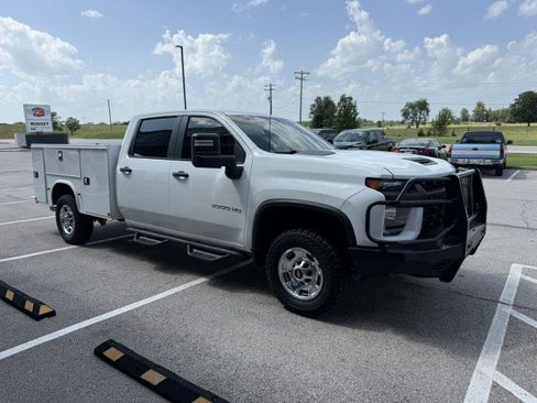 Used 2023 Chevrolet Silverado 2500 W/T w/ WT Fleet Convenience Package AWD/4WD image 3