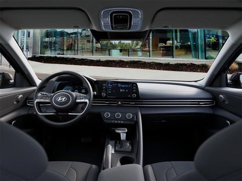 New 2026 Hyundai Elantra SE image 11