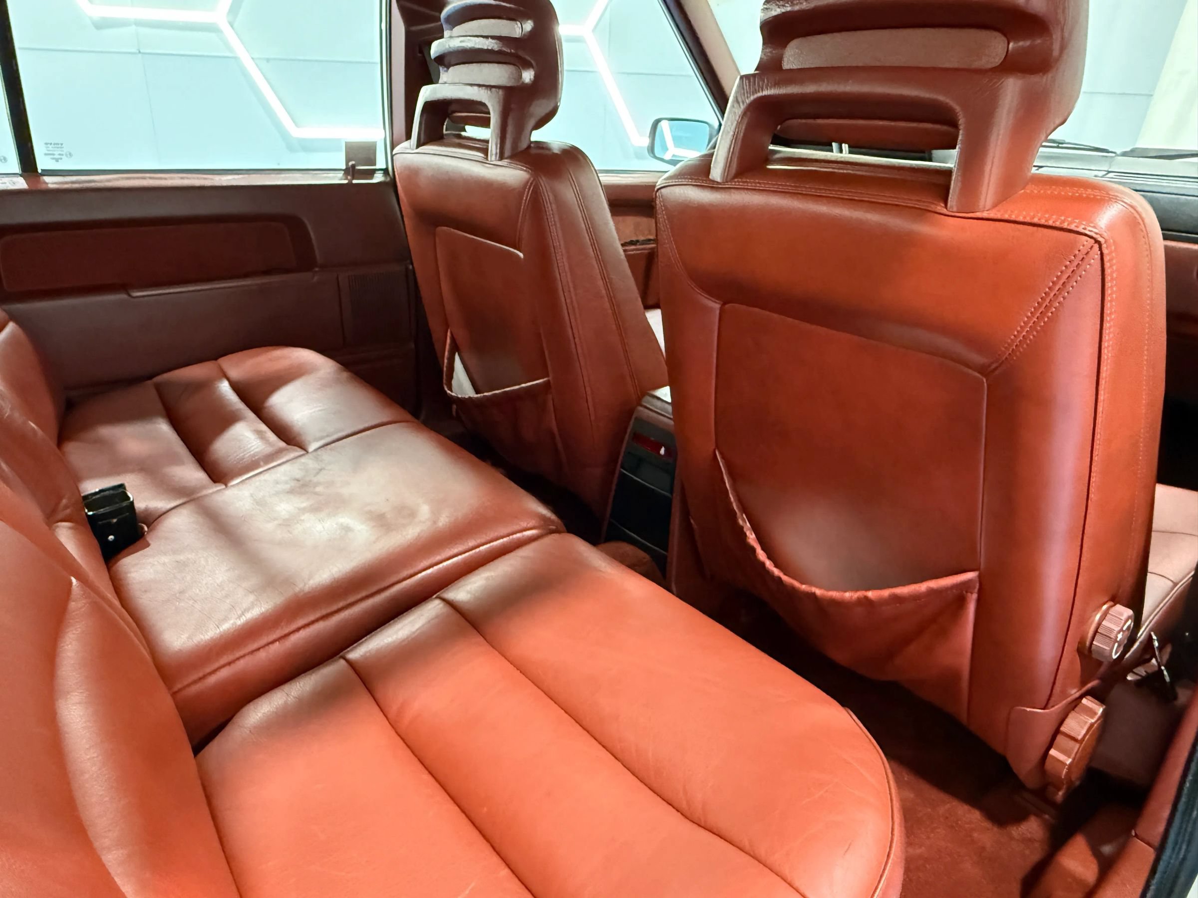 Used 1988 Volvo 740 GLE RWD image 21