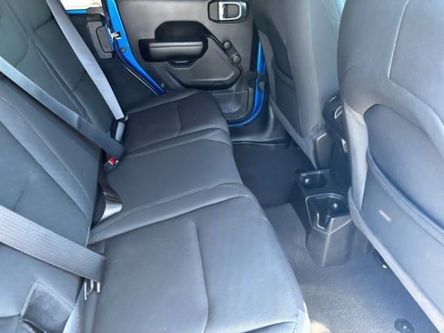 Used 2021 Jeep Wrangler Unlimited Sport image 13