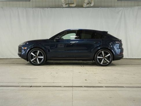 New 2026 Porsche Cayenne Coupe AWD/4WD image 2