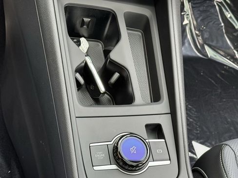 New 2026 Volkswagen Tiguan SE image 24