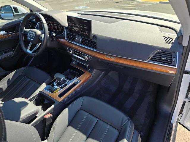 Used 2023 Audi Q5 2.0T Premium Plus w/ Premium Plus Package AWD/4WD image 10